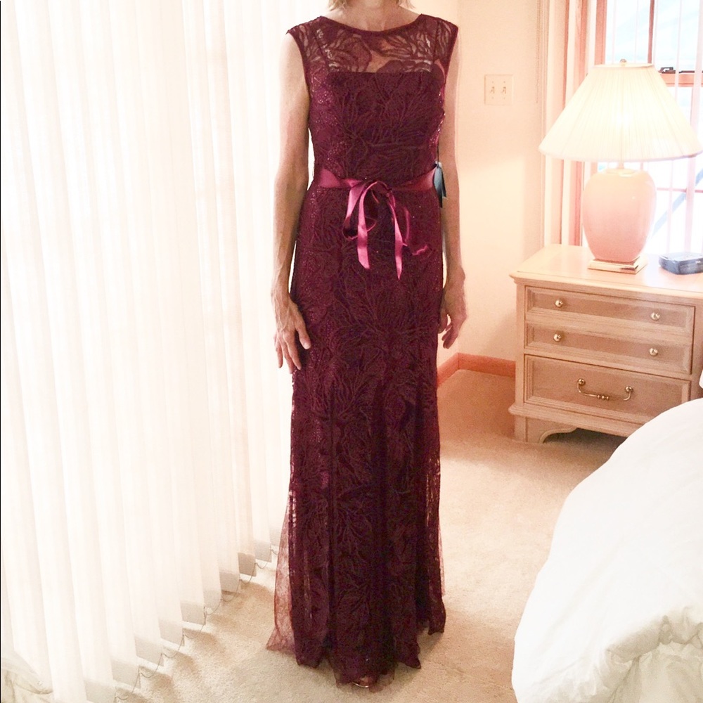 Adrianna Papell gown